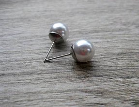 Náušnice - Perly napichovačky - chirurgická oceľ 10mm (Biele perly napichovačky - chirurgická oceľ č.1158) - 8435114_