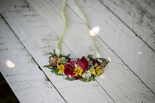 Kvetinový náhrdelník "slnko v ružiach"