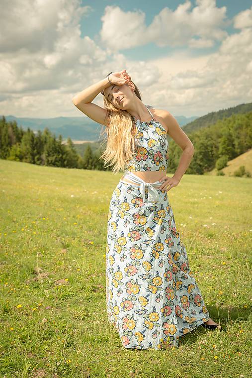 Šaty - sukňa + top -Posiata kvetmi - 8480499_