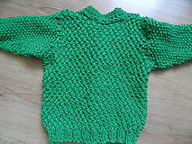 Detské oblečenie - svetríček trávičkovej farby - 8488493_