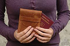 Peňaženky - Kožený obal na cestovný pas - 8492377_