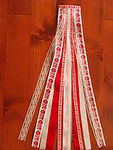 Folklorny hrebienok červeno-biely s čipkou 50cm 