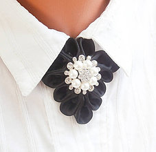 Náhrdelníky - Elegancia a la Chanel - čierny vintage náhrdelník so štrasovo - perlovou ozdobou - 8509939_
