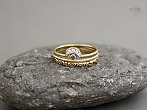 585/1000 zlatý komplet prsteňov s prírodným modrým zafírom