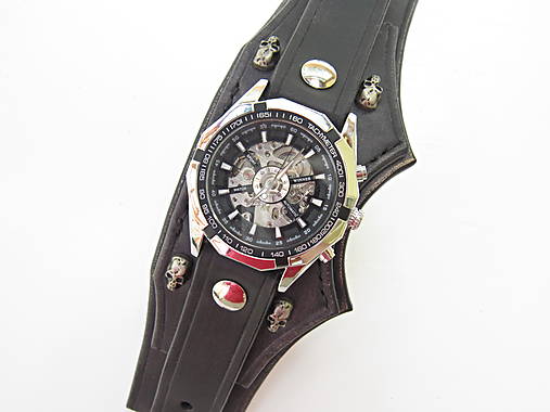 Gotický kožený remienok s mechanickými hodinkami