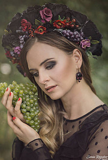 Ozdoby do vlasov - Folk kvetinová parta na štýl venčeka z kolekcie Black&Red folk - 8543132_