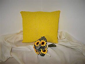 Úžitkový textil - Slnkom prežiarený - háčkovaný vankúš - 8548402_