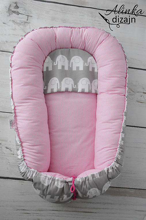 Hniezdo pre dieťatko sivo-ružovej sloníkovej kombinácii