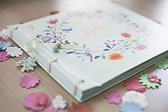 Papiernictvo - Fotoalbum klasický, polyetylénový potlačený obal s kvetinovým venčekom (alebo aj Marhuľková veselica vo veľkom) - 8568433_
