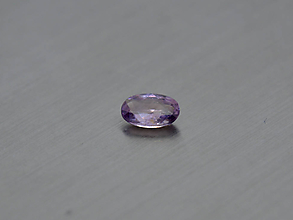Minerály - ZAFÍR prírodný fialový ovál 5 x 4 mm VS NAHRIEVANÝ - 8570408_