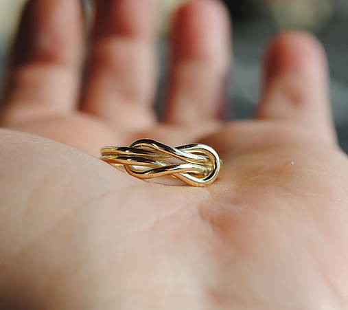 Snubný prsteň (Biele zlato)