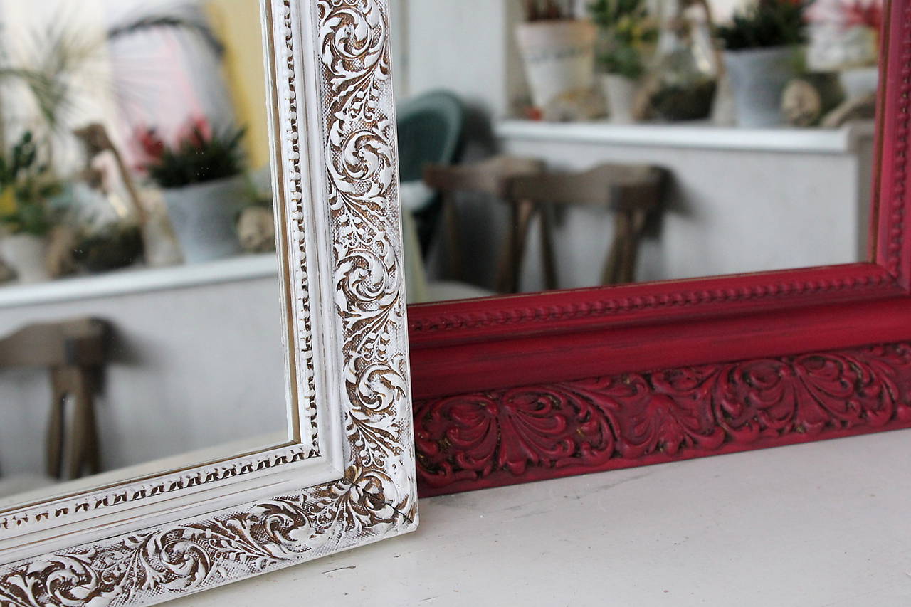 Biele vintage zrkadlo ham sashe sk