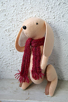 Hračky - Zajko s pleteným šálom (Gotthold E. Irenaeus) - 8648506_