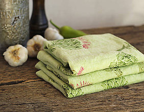 Úžitkový textil - Sada troch zelených ľanových utierok s ručnou potlačou "Artičoky" - 8654039_