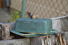 Nádoby - Maselnička zelená medienková s vtáčikom, alebo ako neulovila mačka vtáčka ... . - 8662404_