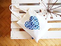 Nákupné tašky - Ekotaška s aplikáciou - modré folk srdce - 8674402_