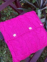 Úžitkový textil - Tmavoružový pletený vankúš - 8684946_