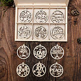 Dekorácie - Vianočné ozdoby z dreva - KOLEKCIA RODINA - 8704425_