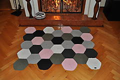 Úžitkový textil - Bielo-čierno-ružový koberec - 8753372_