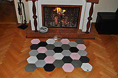 Úžitkový textil - Bielo-čierno-ružový koberec - 8753375_