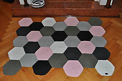 Úžitkový textil - Bielo-čierno-ružový koberec - 8753386_
