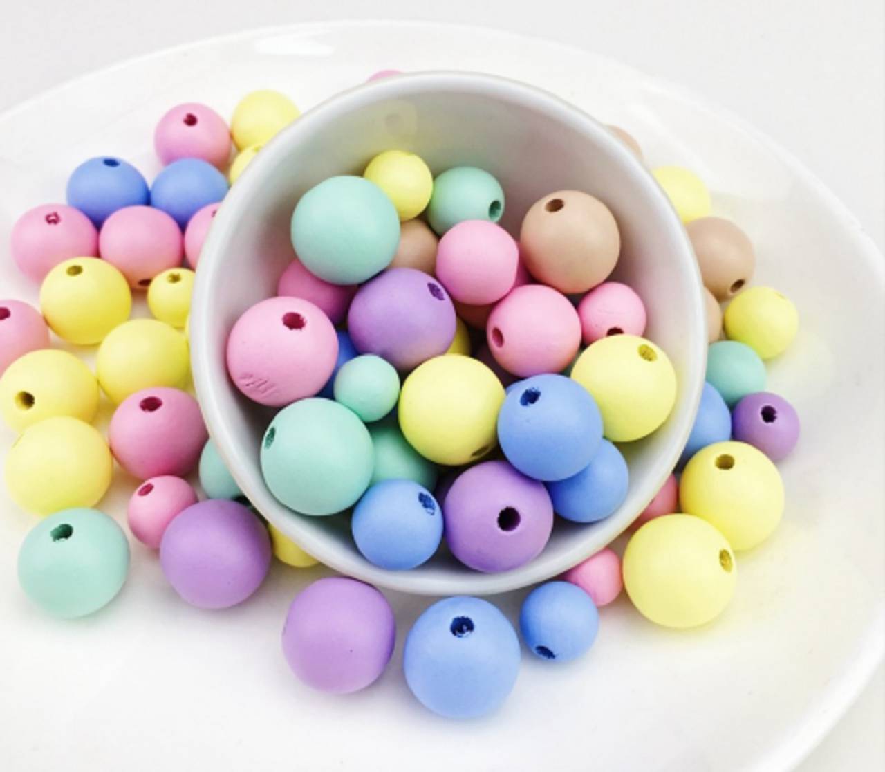 KD101 Korálka drevená farebný mix 1-2 cm