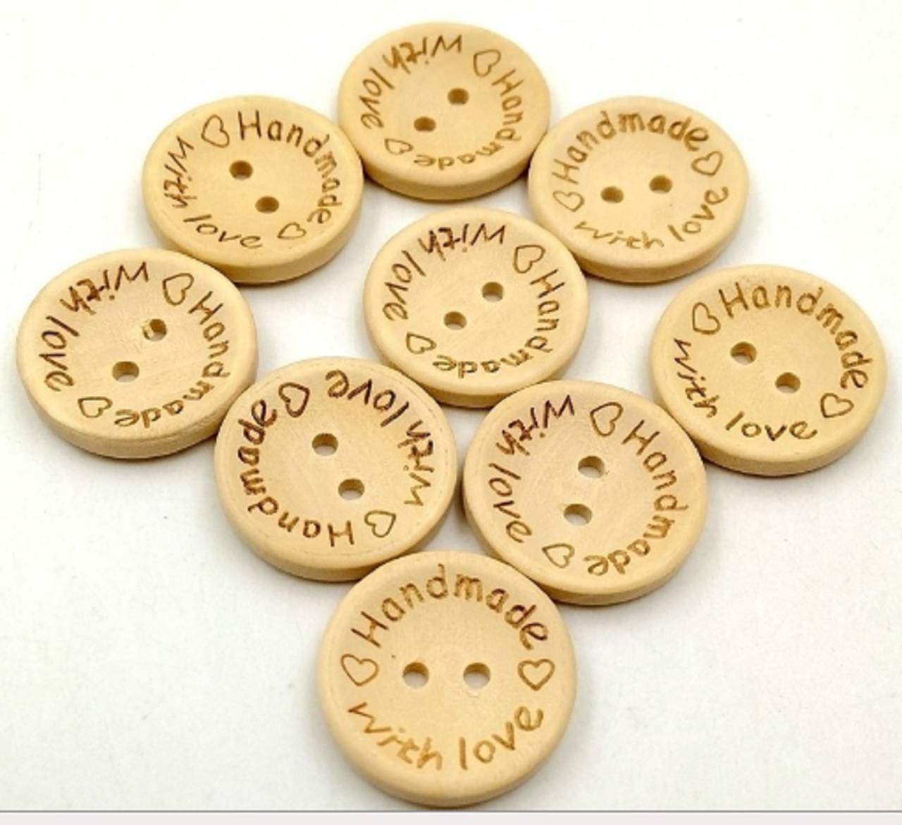 Gombík drevený handmade with love  (1,5 cm (G105))