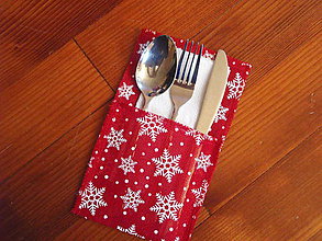 Úžitkový textil - Vianočný obal na príbor - červený s vločkami - 8774024_