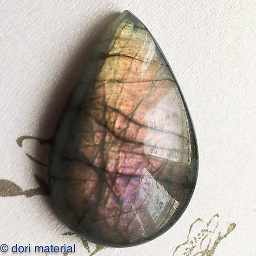 Minerály - labradorit 33 x 22 x 7 mm - 8779190_