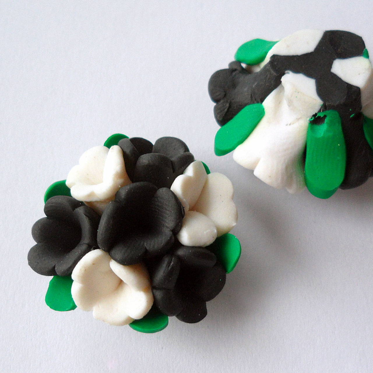 FIMO kvet 25mm (čierna)