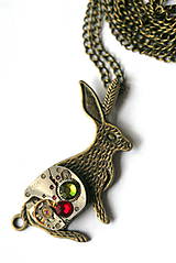 Náhrdelníky - Steampunkový náhrdelník Zajko - 8808696_