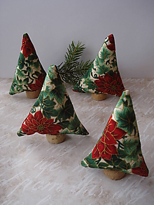 Dekorácie - Tradičné vianoce --3x zeleno-červený stromček - 8863527_