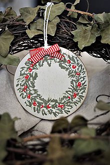 Dekorácie - Vianočný guľa s venčekom a mašľou - 8877770_
