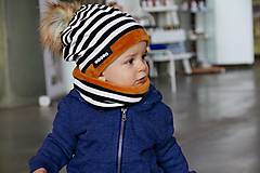Detské súpravy - zimný Obojstranný set s menom a odopínacím brmbolcom black stripes & apricot - 8884434_