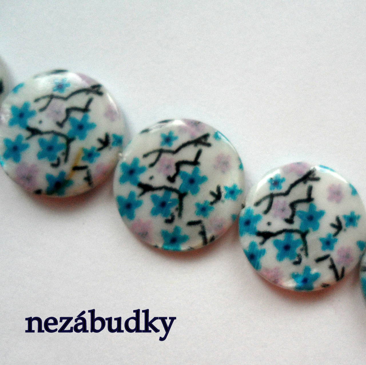 Perleť.placka 14mm-1ks (nezábudky)