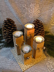 Svietidlá - Originální 4 svícny s podložkou a rolničkami - 8892095_