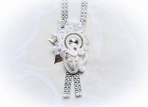 Snow Queen - soutache náhrdelník