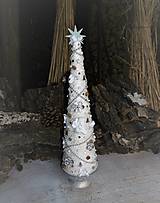 Dekorácie - vianočný stromček biela + zlatá + strieborná - 8937575_