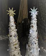 Dekorácie - vianočný stromček biela + zlatá + strieborná - 8937582_