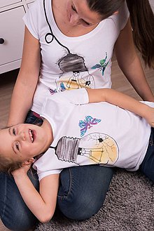 Detské oblečenie - Maľované tričko Motýľ v pasci pre malú dámu - 8938382_