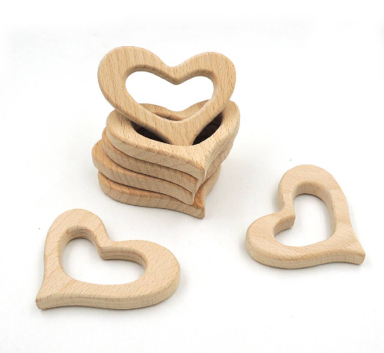 DZ101 Drevené srdiečko 4,6 x 6,8 cm