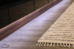 Úžitkový textil - Ručne tkaný koberec KOBERČEKY SLUŠŇÁK 60 cm šírka hnedý - 8955738_