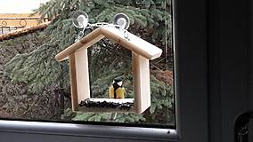 Pre zvieratá - Krmítko v okne pre vtáčiky - 8955147_