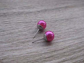 Náušnice - Perly napichovačky - chirurgická oceľ 10mm (Cyklaménovo ružové perly - chirurgická oceľ, č.1680) - 8989857_