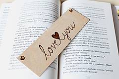 Drevená záložka do knihy "Ľúbim ťa"