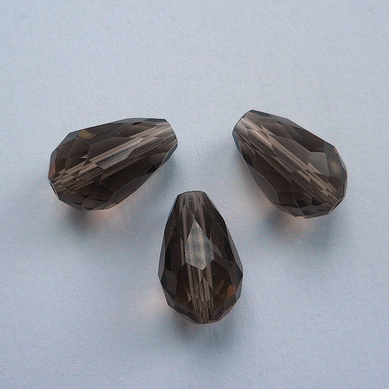 Sklenená brúsená kvapka 12x8mm-1ks (black diamond)
