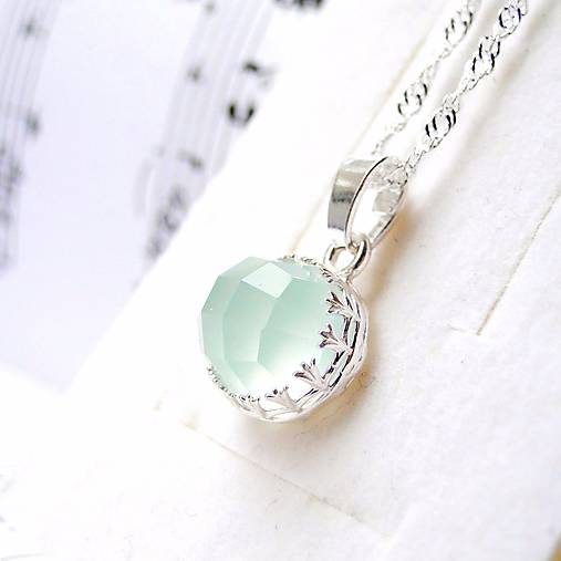 Natural Faceted Aqua Chalcedony Necklace / Strieborný náhrdelník s brúseným aqua chalcedónom