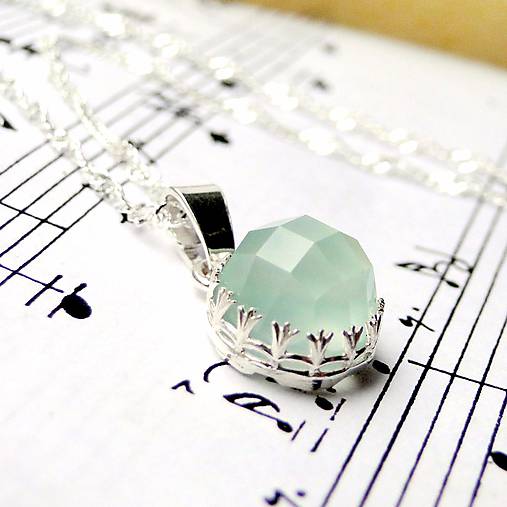 Natural Faceted Aqua Chalcedony Necklace / Strieborný náhrdelník s brúseným aqua chalcedónom