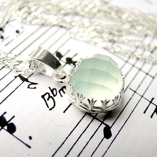 Natural Faceted Aqua Chalcedony Necklace / Strieborný náhrdelník s brúseným aqua chalcedónom