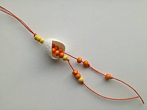 Náhrdelníky - Oranžový náhrdelníček s hodvábnym kokónom - 9027273_